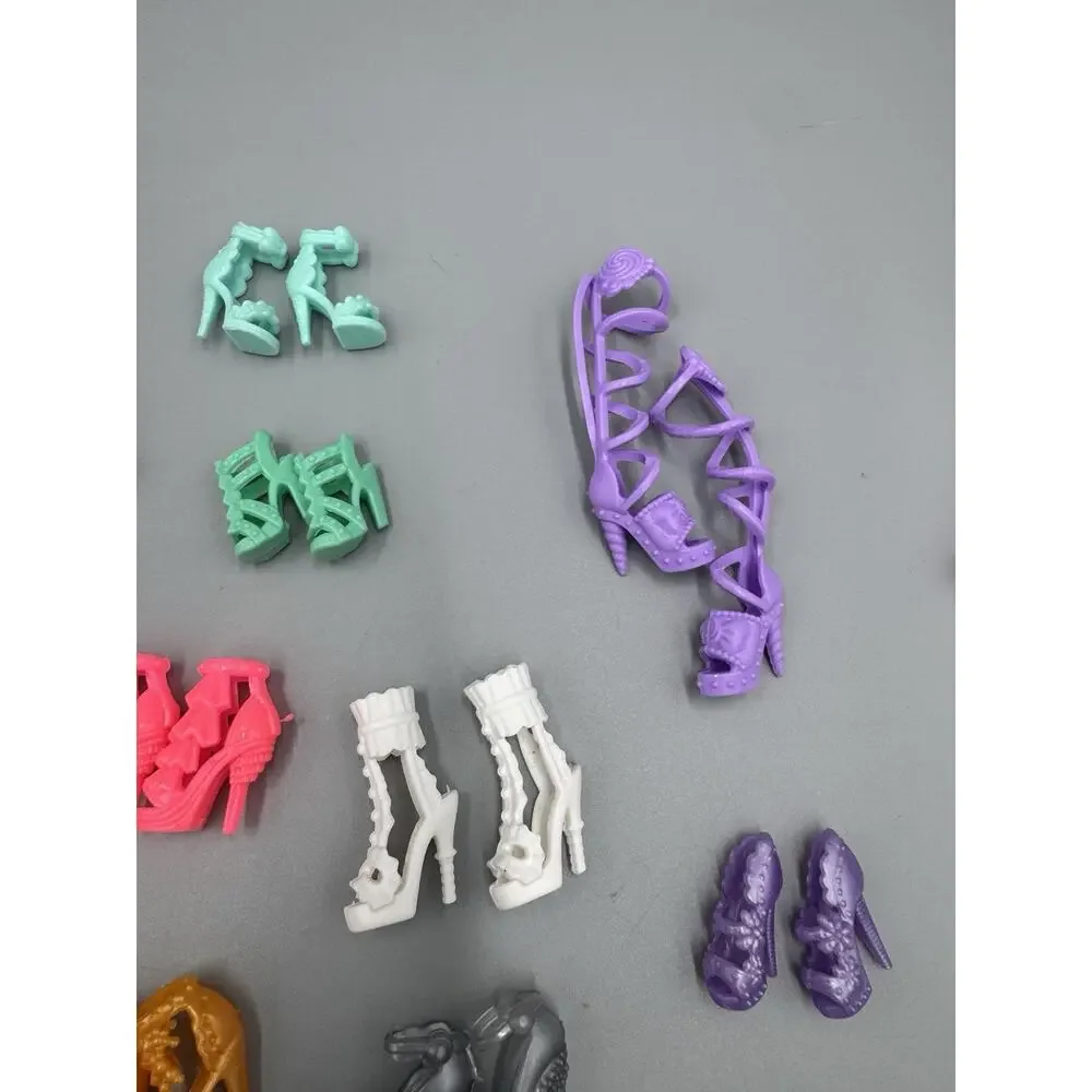 Fashion Doll Shoes Boots Sneakers Heels Assorted Lot Of 30 Pairs